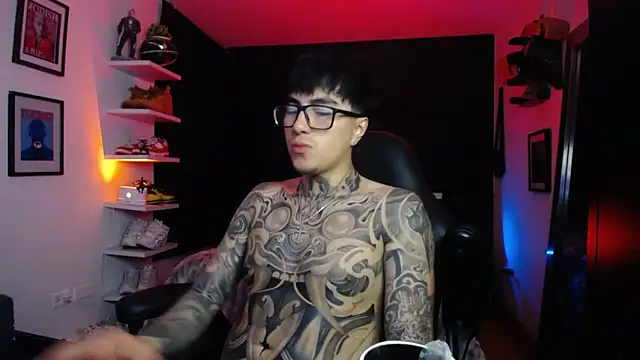 jung dragon online show from 10/26/25, 04:18