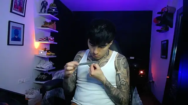 jung dragon online show from 10/31/25, 06:47