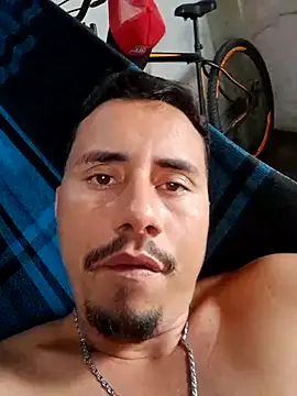 Snapshot of luissilva0071 chatting on 03/10/25, 06:12 luissilva0071 online show from 03/10/25, 06:12