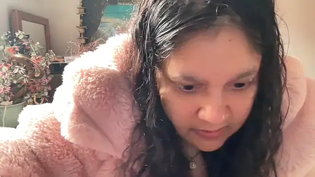 MelanieFawker online show from 10/05/25, 03:21