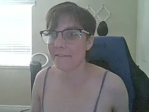 Snapshot of KaliSnow199623 chatting on 02/05/25, 12:20 KaliSnow199623 online show from 02/05/25, 12:20