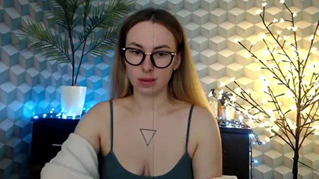  Leslyy Solo 1 online show from 10/23/25, 06:39