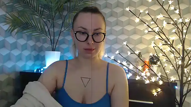  Leslyy Solo 1 online show from 10/31/25, 06:53