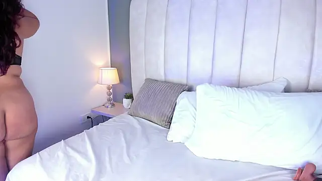 MelissaKarterrs online show from 02/25/25, 06:09