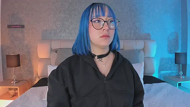 sofi bakerr online show from 09/25/25, 11:36