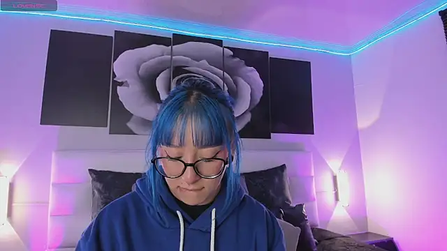 sofi bakerr online show from 09/27/25, 11:37