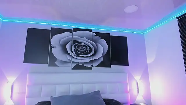 sofi bakerr online show from 11/15/25, 11:40