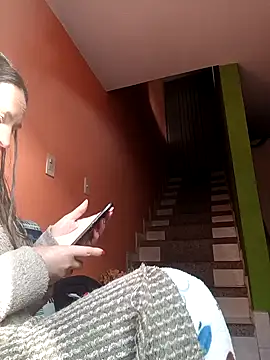 Snapshot of Divalive_28 chatting on 11/23/25, 08:52 Divalive 28 online show from 11/23/25, 08:52