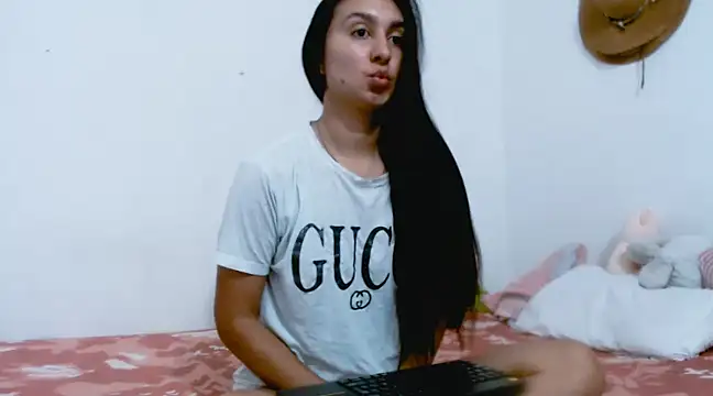 Alyson0001 online show from 03/18/25, 01:32