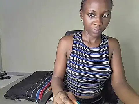 Snapshot of ebonyy_duchess chatting on 01/20/25, 06:21 ebonyy duchess online show from 01/20/25, 06:21
