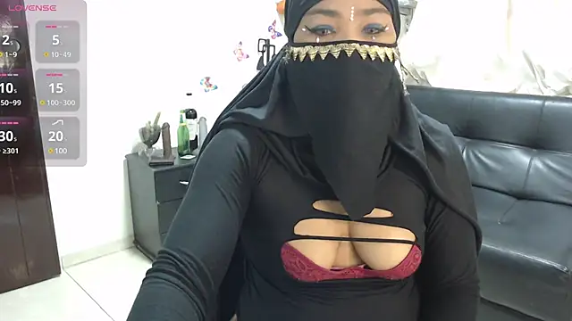 Snapshot of Aaliyah_brown chatting on 01/23/25, 08:46 Aaliyah brown online show from 01/23/25, 08:46