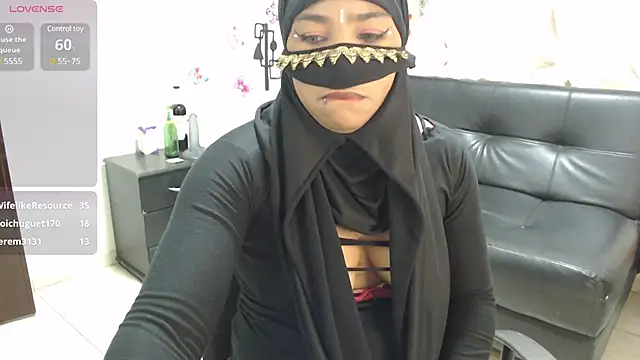 Snapshot of Aaliyah_brown chatting on 01/25/25, 11:13 Aaliyah brown online show from 01/25/25, 11:13