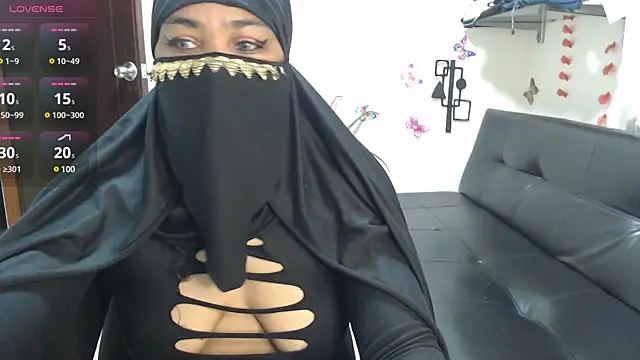 Snapshot of Aaliyah_brown chatting on 03/09/25, 07:56 Aaliyah brown online show from 03/09/25, 07:56