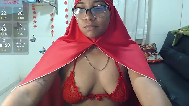 Snapshot of Aaliyah_brown chatting on 09/29/25, 03:00 Aaliyah brown online show from 09/29/25, 03:00