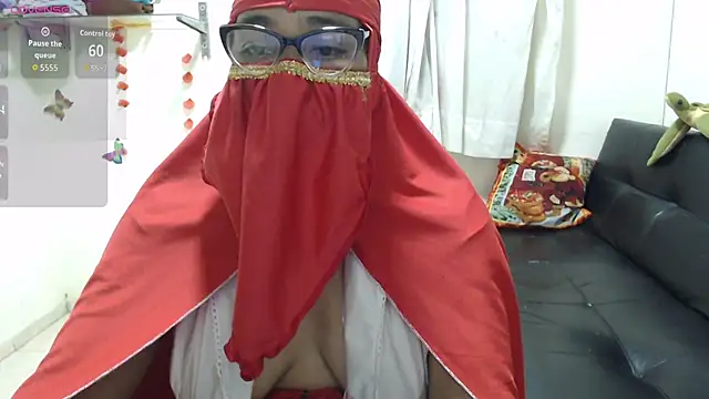 Snapshot of Aaliyah_brown chatting on 10/03/25, 05:04 Aaliyah brown online show from 10/03/25, 05:04