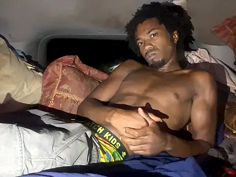 SlimeCrownzOut5 online show from 10/06/25, 09:29