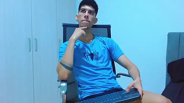 Snapshot of jhony-sex chatting on 09/24/25, 04:27 jhony-sex online show from 09/24/25, 04:27