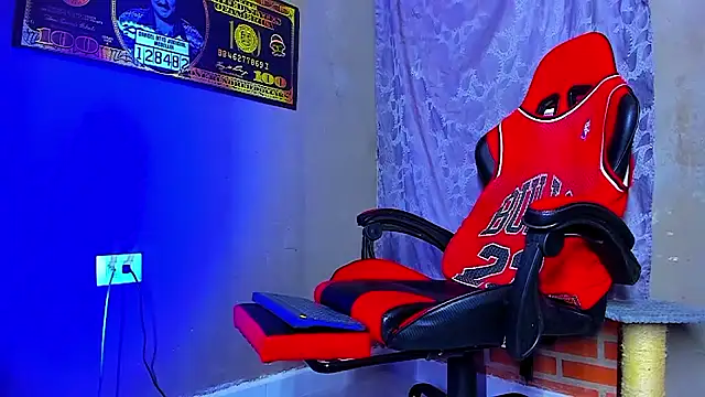 smoker445 online show from 10/07/25, 10:34