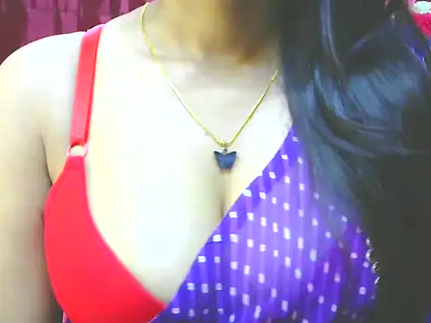 Snapshot of ishmita99 chatting on 02/22/25, 09:56 ishmita99 online show from 02/22/25, 09:56
