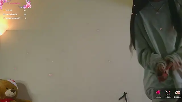 Snapshot of Finibondi chatting on 12/24/24, 06:44 Finibondi online show from 12/24/24, 06:44