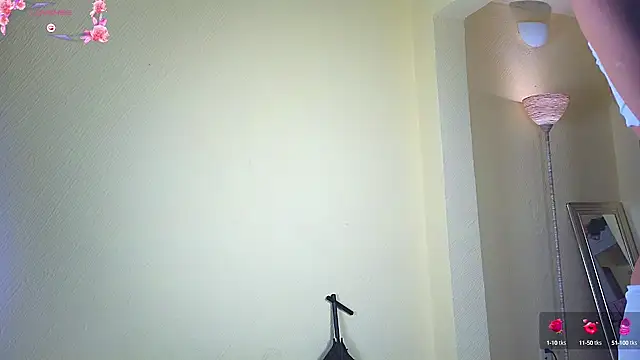 Snapshot of Finibondi chatting on 01/25/25, 07:17 Finibondi online show from 01/25/25, 07:17