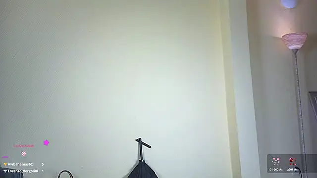 Snapshot of Finibondi chatting on 02/01/25, 07:15 Finibondi online show from 02/01/25, 07:15