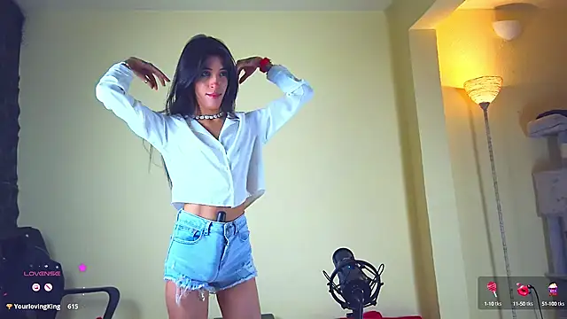 Snapshot of Finibondi chatting on 03/03/25, 10:06 Finibondi online show from 03/03/25, 10:06