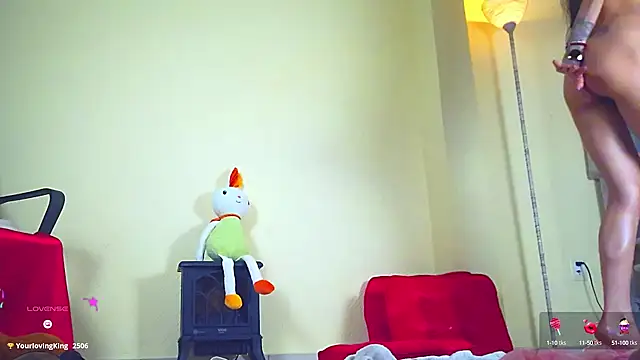 Snapshot of Finibondi chatting on 03/14/25, 10:39 Finibondi online show from 03/14/25, 10:39