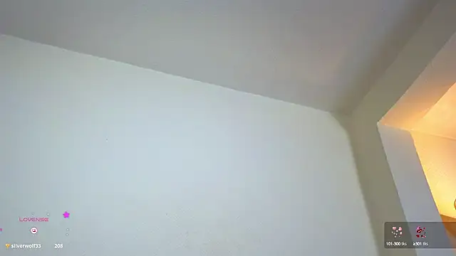 Snapshot of Finibondi chatting on 03/21/25, 10:50 Finibondi online show from 03/21/25, 10:50