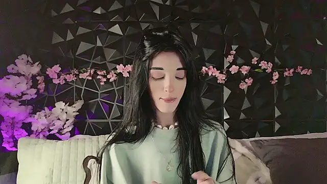 Snapshot of Finibondi chatting on 09/28/25, 06:30 Finibondi online show from 09/28/25, 06:30