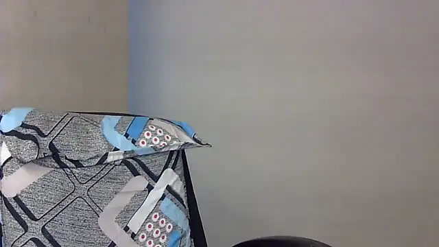 lola-   online show from 10/15/25, 12:49