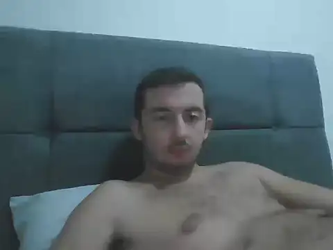 laynufff online show from 10/17/25, 05:04