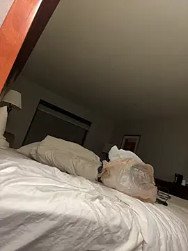 1BeautyN1Beast online show from 11/11/25, 01:38