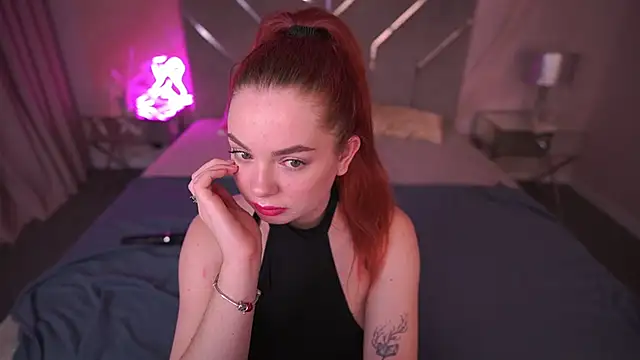 Snapshot of CarolinaDia chatting on 01/23/25, 04:41 CarolinaDia online show from 01/23/25, 04:41