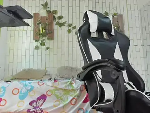 jacksson lawrence online show from 01/26/25, 03:36