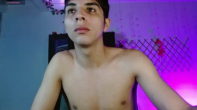 Snapshot of justin_alexxx chatting on 12/06/24, 07:34 justin alexxx online show from 12/06/24, 07:34