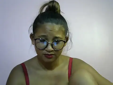 Snapshot of karen_sexy69 chatting on 02/15/25, 05:17 karen sexy69 online show from 02/15/25, 05:17