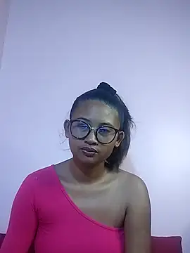 Snapshot of karen_sexy69 chatting on 02/18/25, 10:25 karen sexy69 online show from 02/18/25, 10:25
