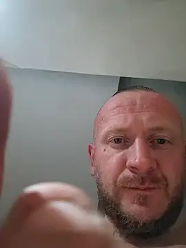 Snapshot of RomWoolf chatting on 12/10/24, 04:49 RomWoolf online show from 12/10/24, 04:49