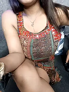 Snapshot of Divya_girl chatting on 02/01/25, 06:51 Divya girl online show from 02/01/25, 06:51