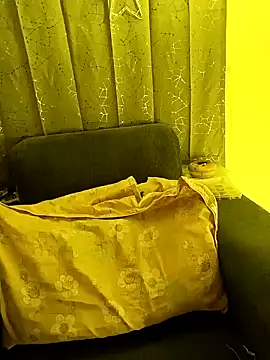 Snapshot of Divya_girl chatting on 03/21/25, 07:35 Divya girl online show from 03/21/25, 07:35