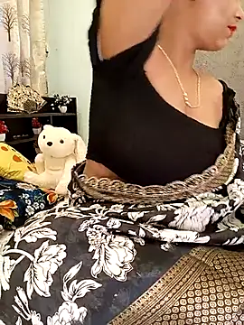 Snapshot of Divya_girl chatting on 09/13/25, 09:31 Divya girl online show from 09/13/25, 09:31