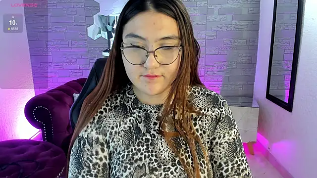 conniejames m online show from 11/14/25, 12:37