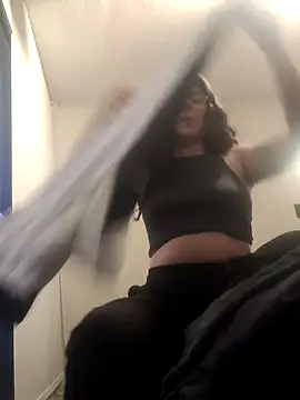 atenealovve 77 online show from 11/07/25, 11:38