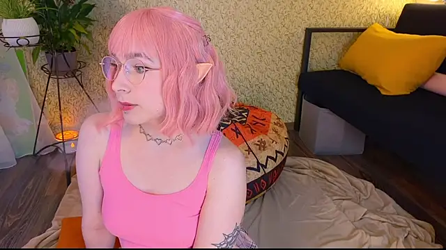 EmmyAmbros online show from 11/10/25, 06:29