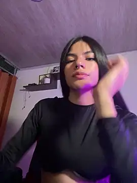 liss hot  online show from 10/07/25, 08:17