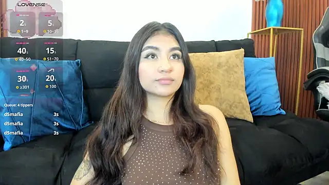 Snapshot of Zayda_1 chatting on 10/19/25, 02:07 Zayda 1 online show from 10/19/25, 02:07