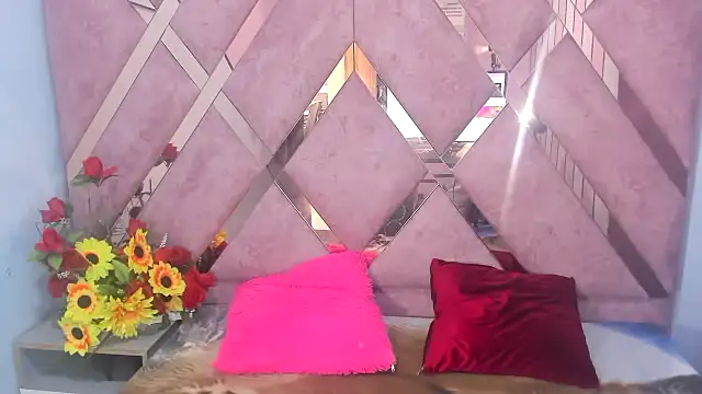 Snapshot of chanel_hot_001 chatting on 02/11/25, 04:35 chanel hot 001 online show from 02/11/25, 04:35