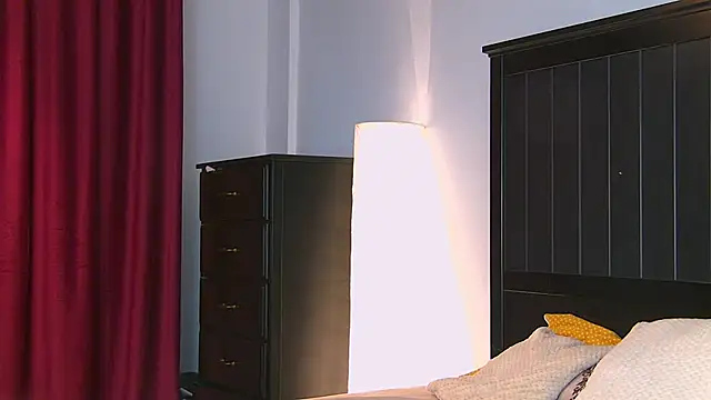 Snapshot of Yanira_Muslim chatting on 09/19/25, 04:25 Yanira Muslim online show from 09/19/25, 04:25