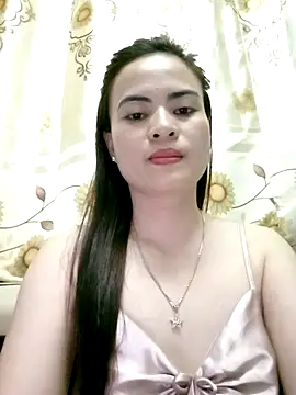 NgocQuyen2K online show from 02/19/25, 12:44